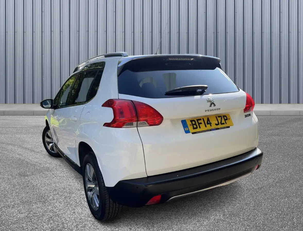2014-peugeot-2008-crossover-12-allure-vti-big-3