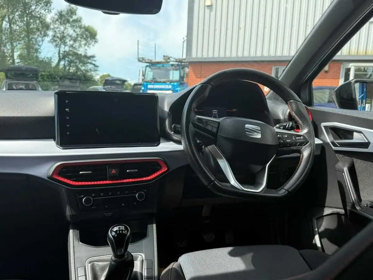 2024-seat-ibiza-10-tsi-fr-115ps-big-25