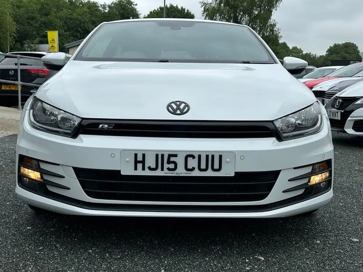 2015-volkswagen-scirocco-20tdi-r-line-184ps-big-43