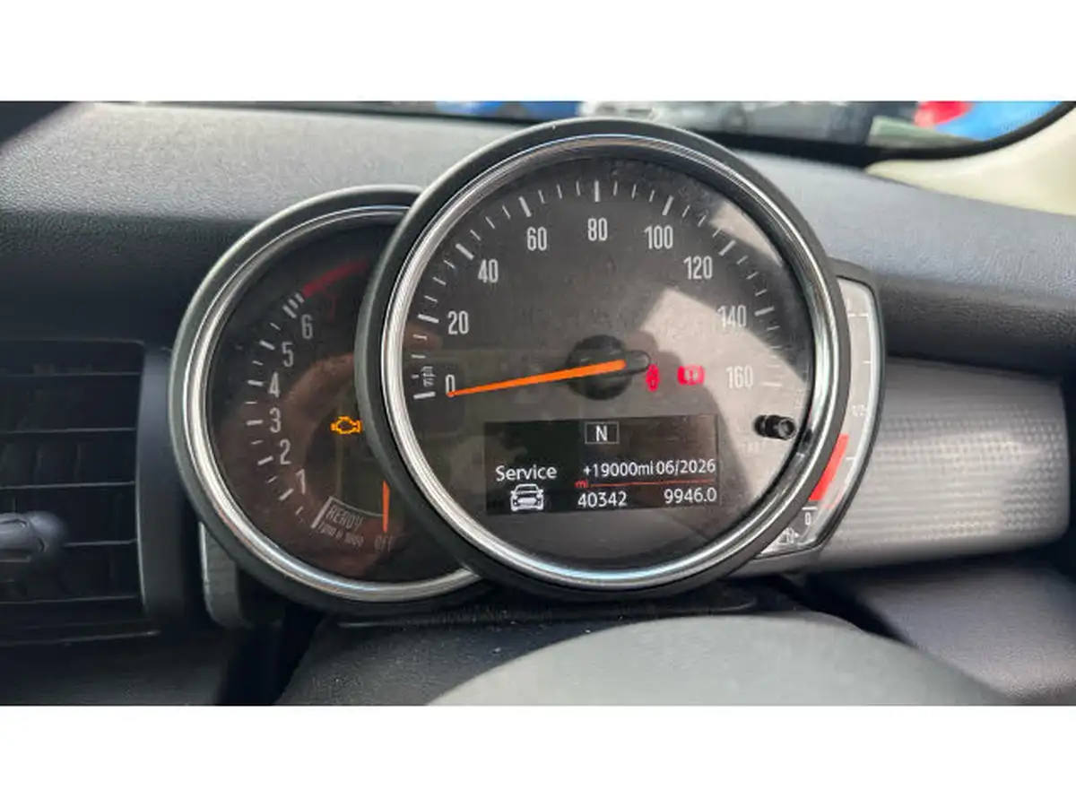 2019-mini-cooper-15-cooper-classic-hatchback-3d-big-8