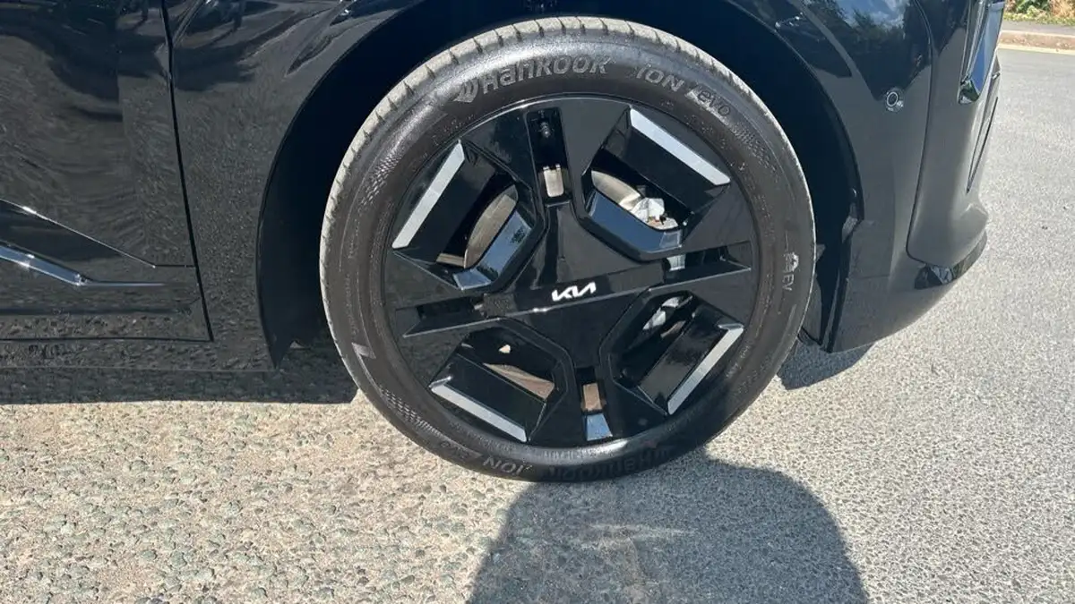 2025-kia-ev3-e-gt-line-s-big-39