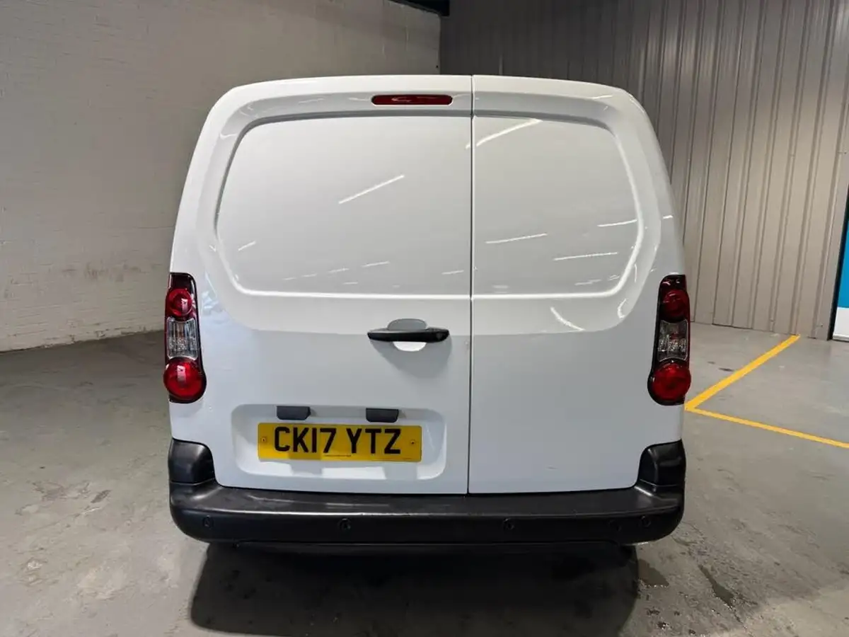 2017-citroen-berlingo-16td-l1625-enterprise-special-edition-16bluehdi-75eu6-panel-big-13