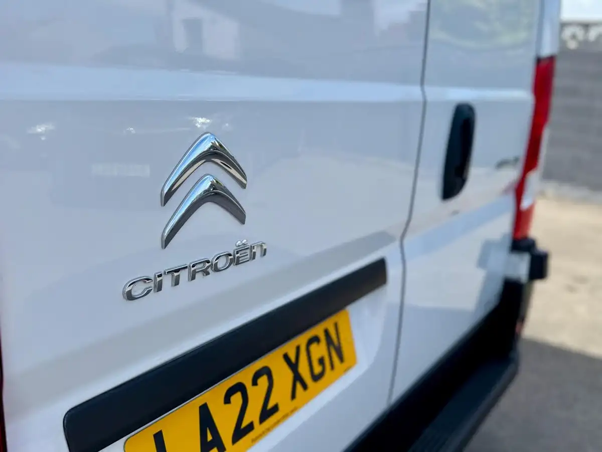 2022-citroen-relay-22bluehdi-35-l3h2-enterprise-panel-big-30