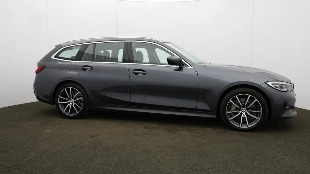 2021-bmw-3-series-20-330e-sport-pro-touring-5d-big-52