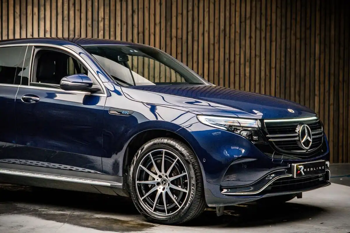 2021-mercedes-benz-eqc-e-eqc-400-amg-line-big-9