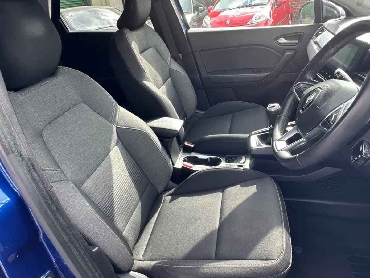 2020-renault-captur-15dci-iconic-95bhp-big-35