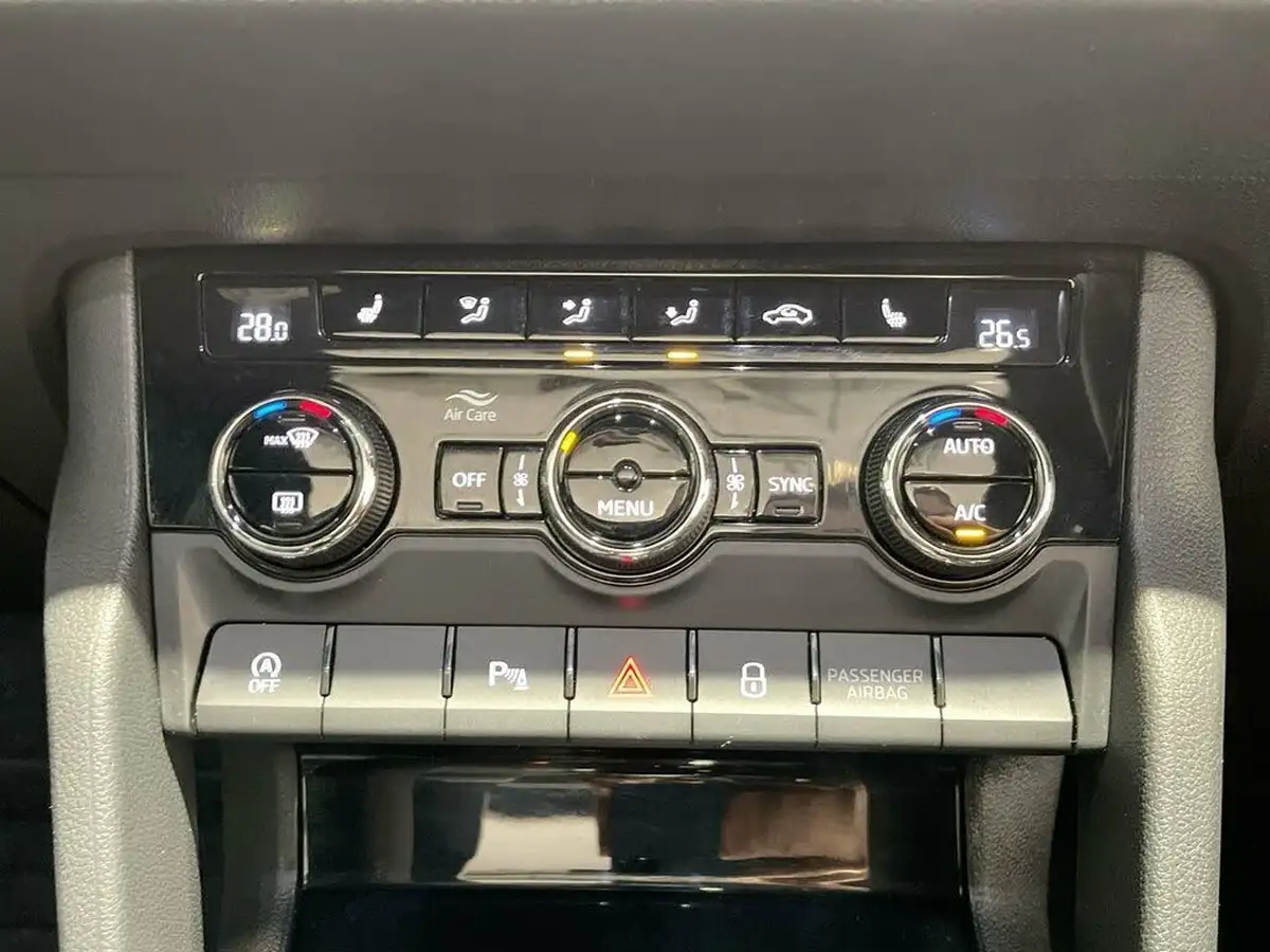 2019-skoda-karoq-15-tsi-sportline-dsg-big-8