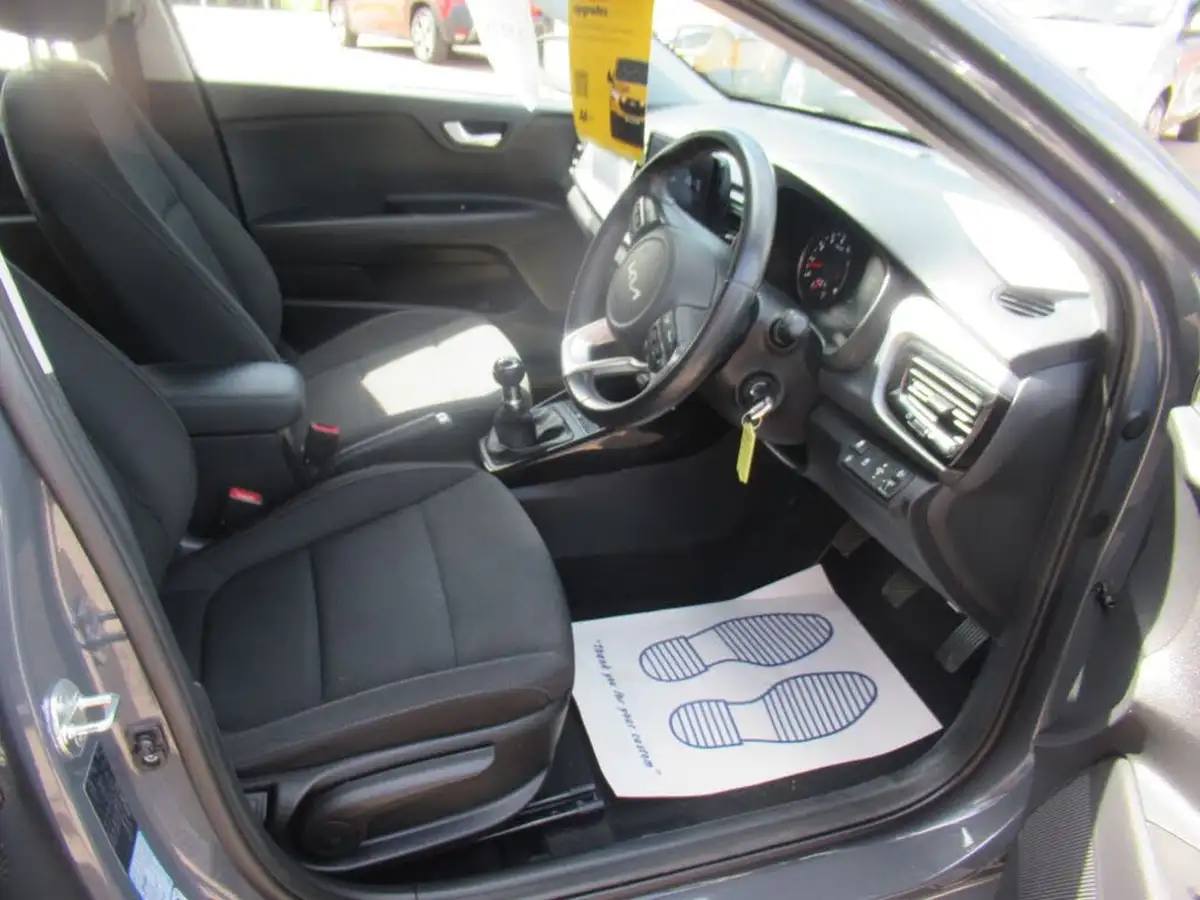 2021-kia-rio-12-dpi-2-big-10