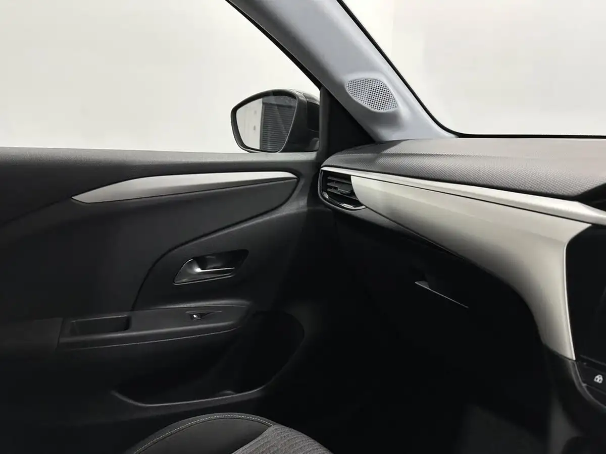 2020-vauxhall-corsa-12i-se-nav-big-23