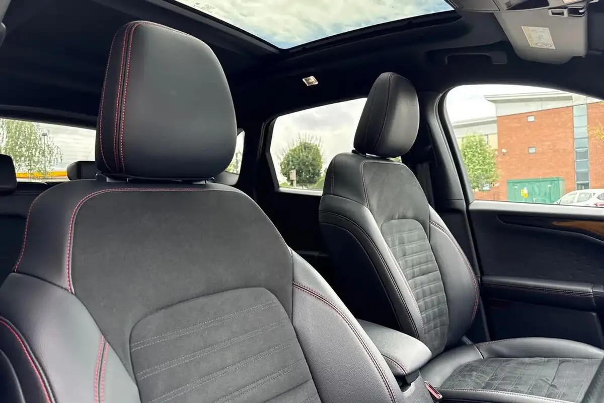 2020-ford-kuga-25t-st-line-x-big-23