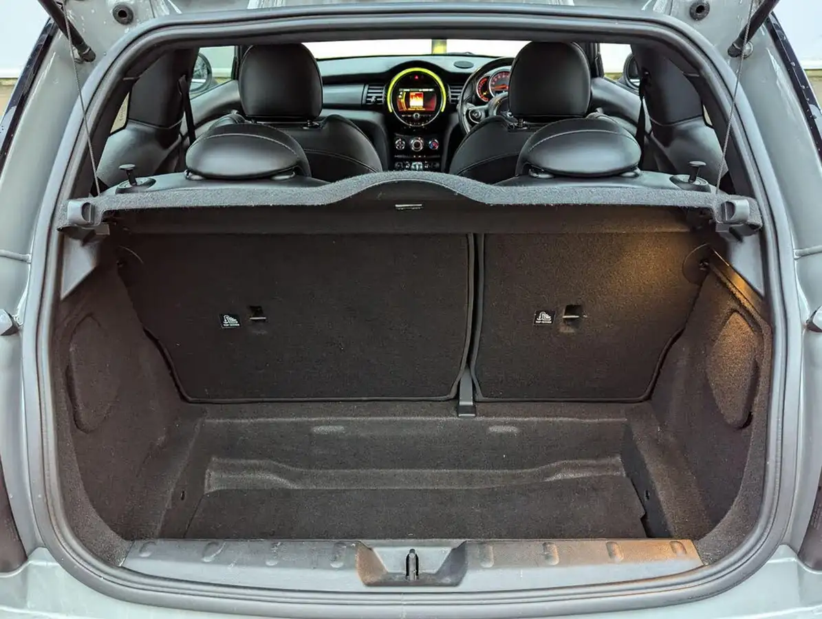 2019-mini-cooper-15-cooper-sport-hatchback-3d-big-11