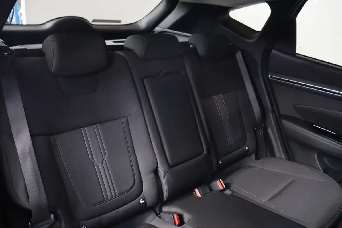 2022-hyundai-tucson-16-t-gdi-premium-230ps-hybrid-auto-big-37
