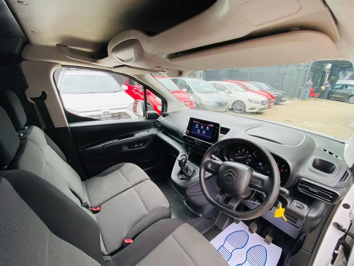 2019-citroen-berlingo-16bluehdi-650-enterprise-big-11