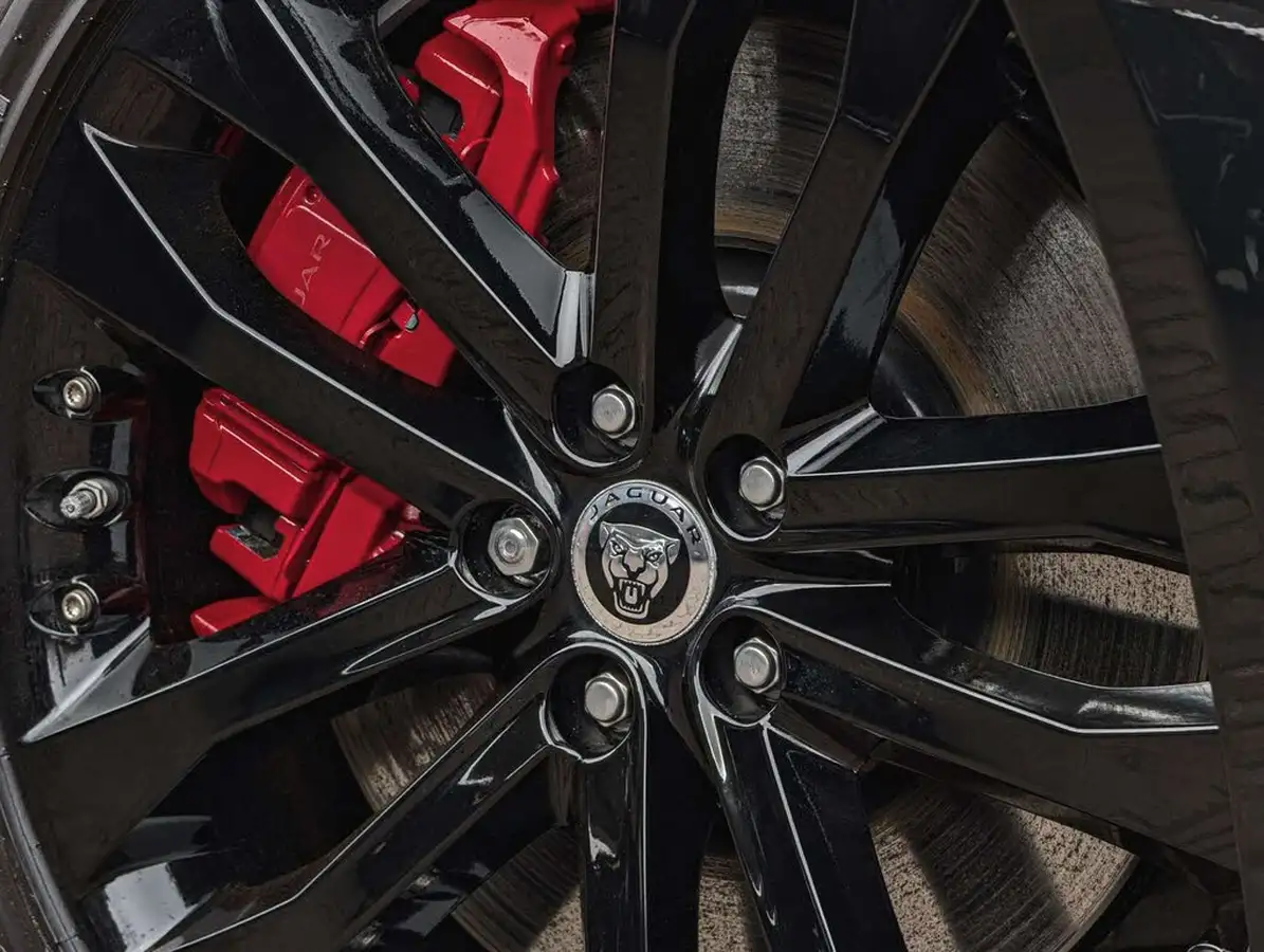 2024-jaguar-f-type-50-v8-p450-75-awd-coupe-big-19