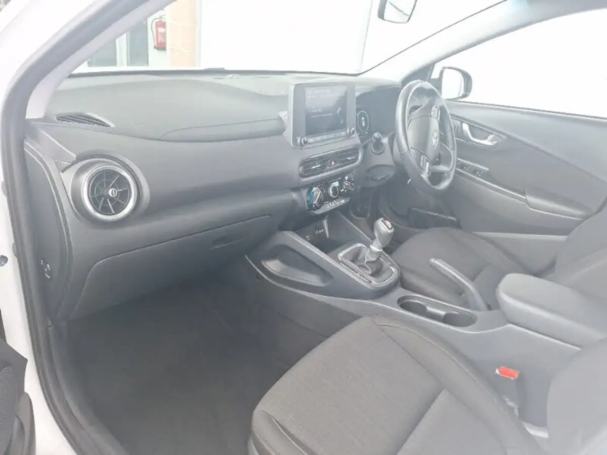 2021-hyundai-kona-10-t-gdi-se-connect-big-4