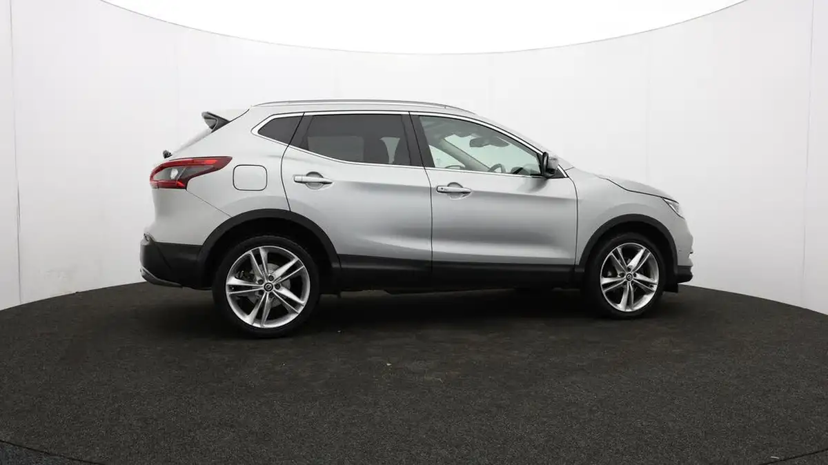 2019-nissan-qashqai-13-dig-t-n-motion-140ps-big-32