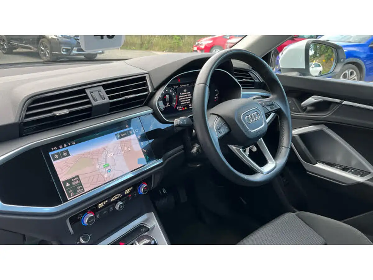 2022-audi-q3-15-35-tfsi-cod-sportback-s-tronic-big-8