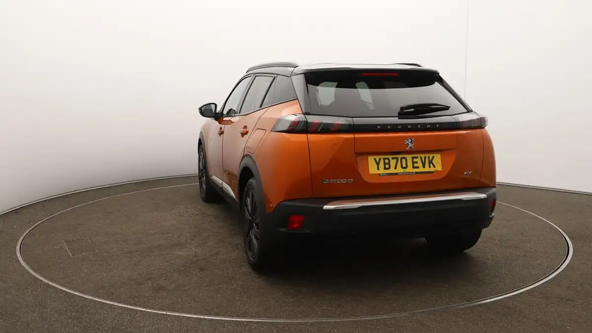 2021-peugeot-2008-suv-e-gt-big-64