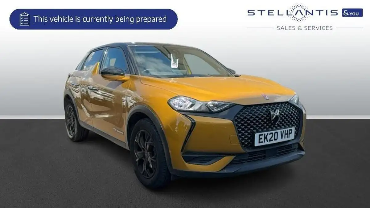 2020-ds-ds-7-crossback-12-puretech-performance-line-eat8-big-0