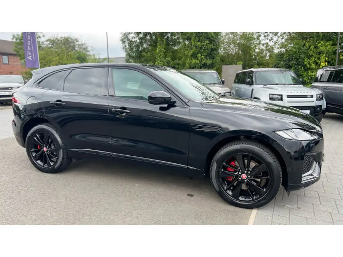2021-jaguar-f-pace-big-26