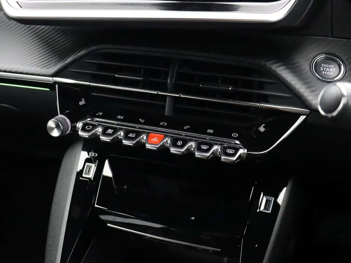 2022-peugeot-2008-suv-12-puretech-gt-big-30