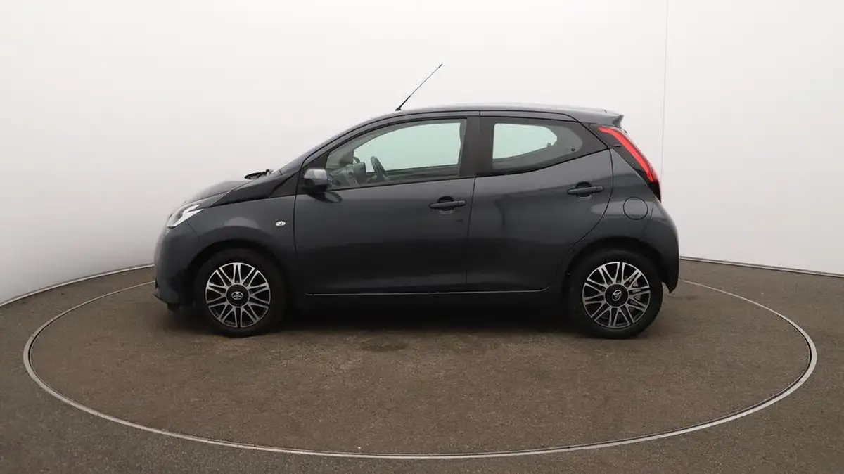 2019-toyota-aygo-10-vvt-i-x-play-tss-x-shift-big-63