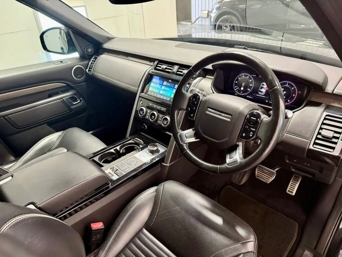 2020-land-rover-discovery-30-sd6-hse-big-10