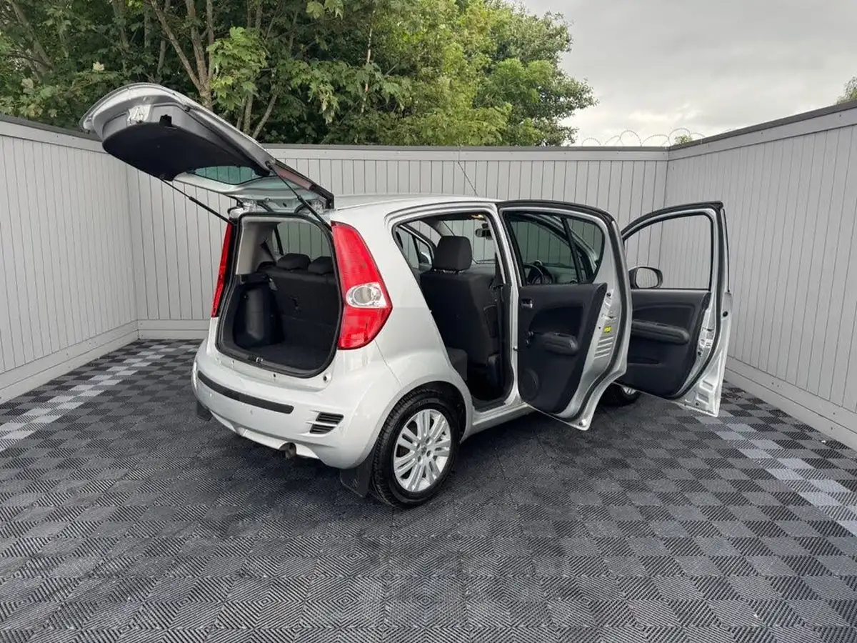 2013-suzuki-splash-12-sz4-auto-big-38