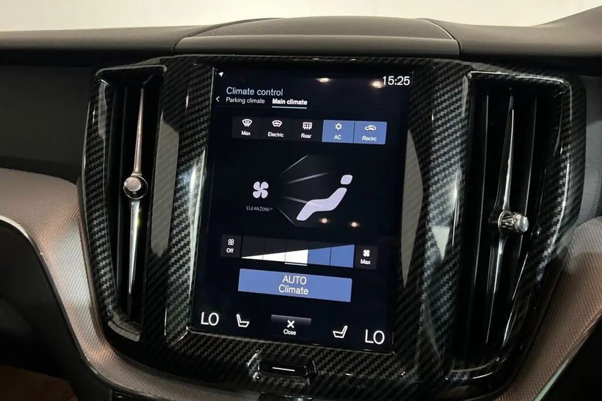 2019-volvo-xc60-20-t5-r-design-awd-big-20
