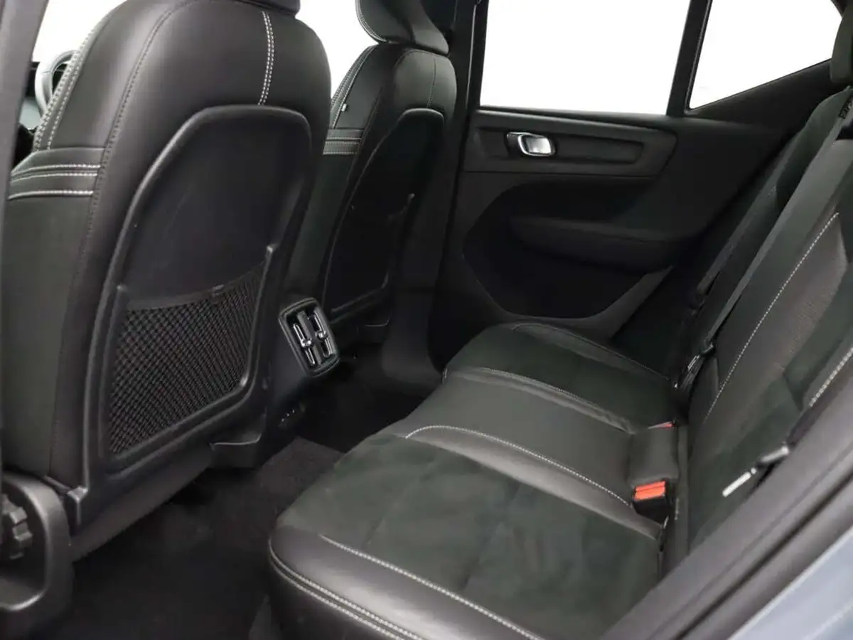 2019-volvo-xc40-20-t4-r-design-pro-awd-big-12