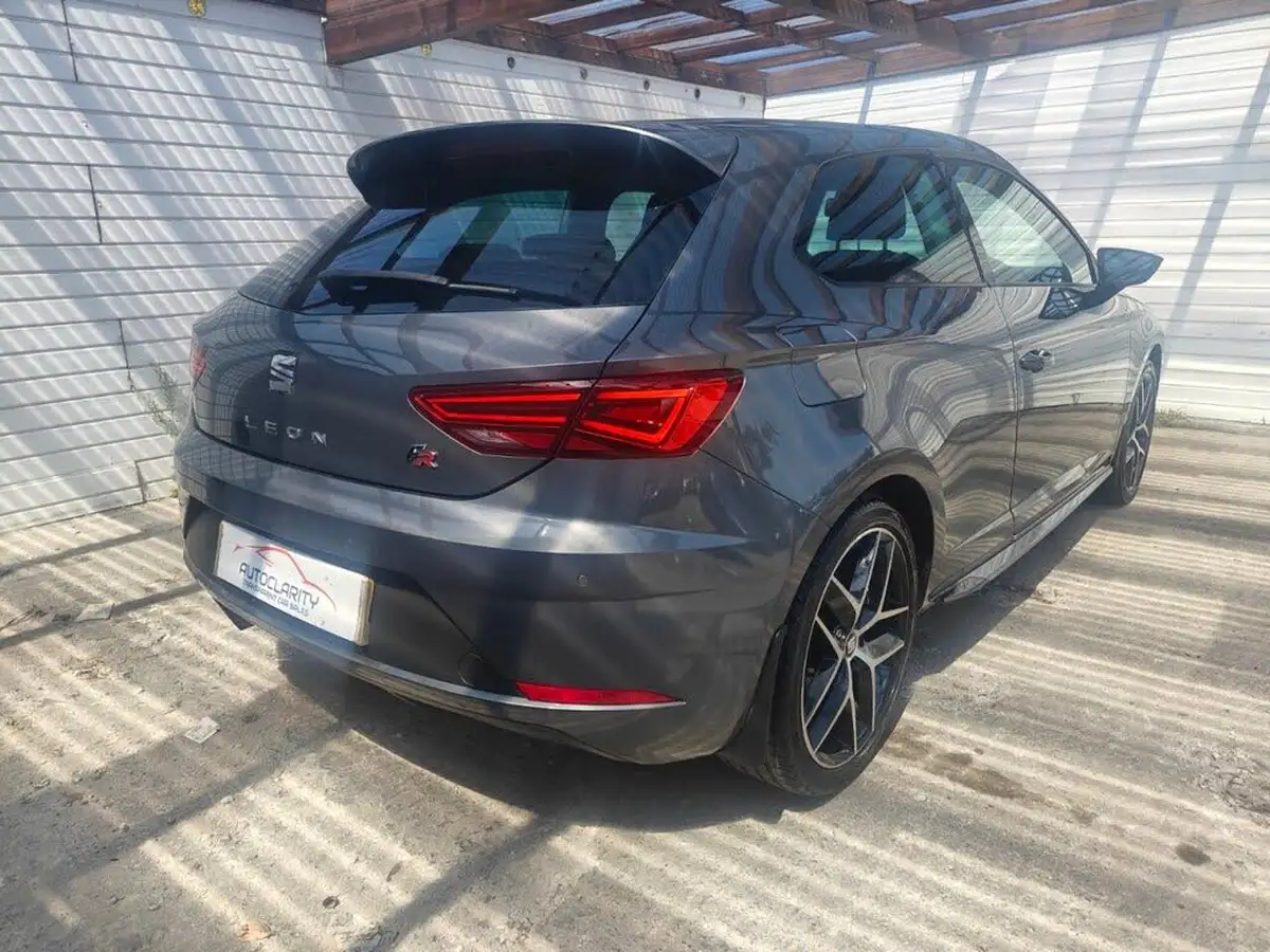 2017-seat-leon-14-tsi-fr-titanium-technology-big-11