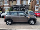 2011-mini-countryman-16-cooper-pepper-small-1