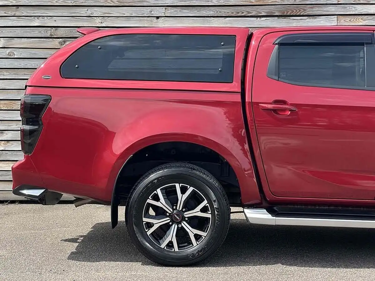 2023-isuzu-d-max-19td-dl40-big-15