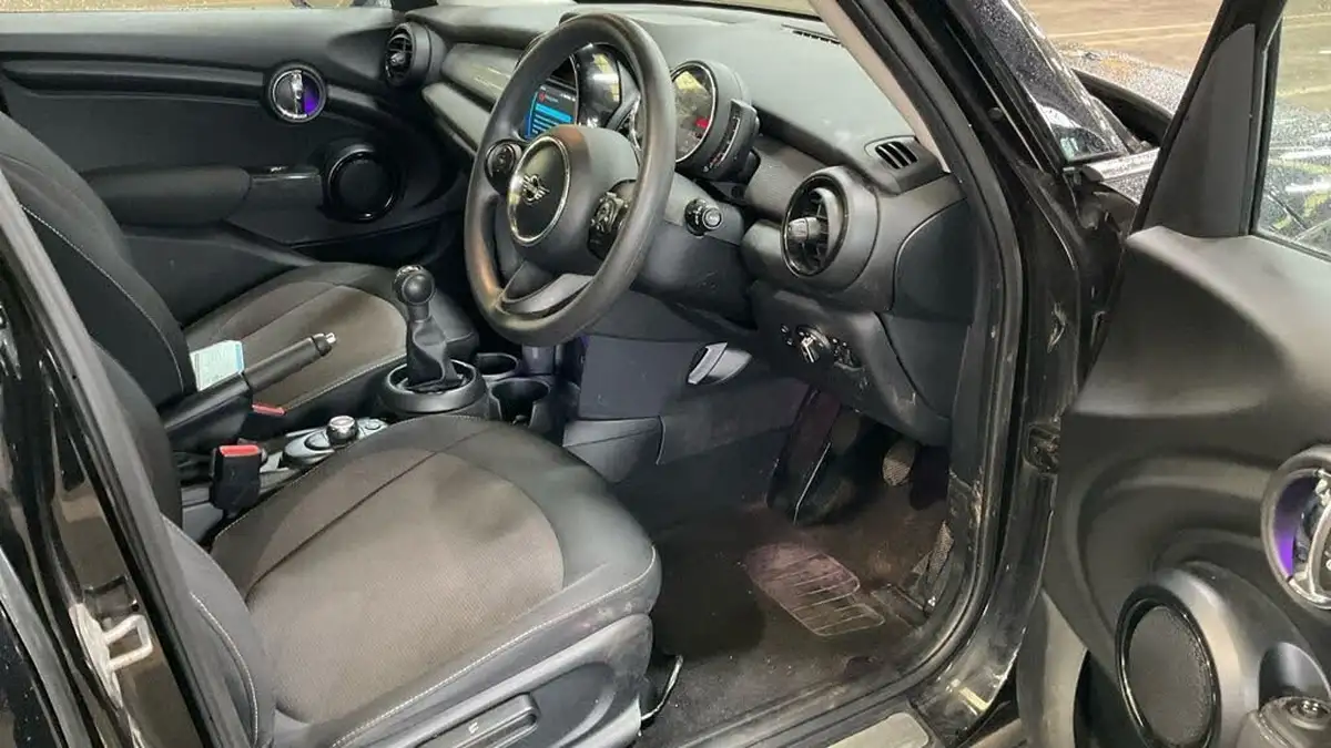 2019-mini-cooper-15-cooper-classic-hatchback-5d-big-5