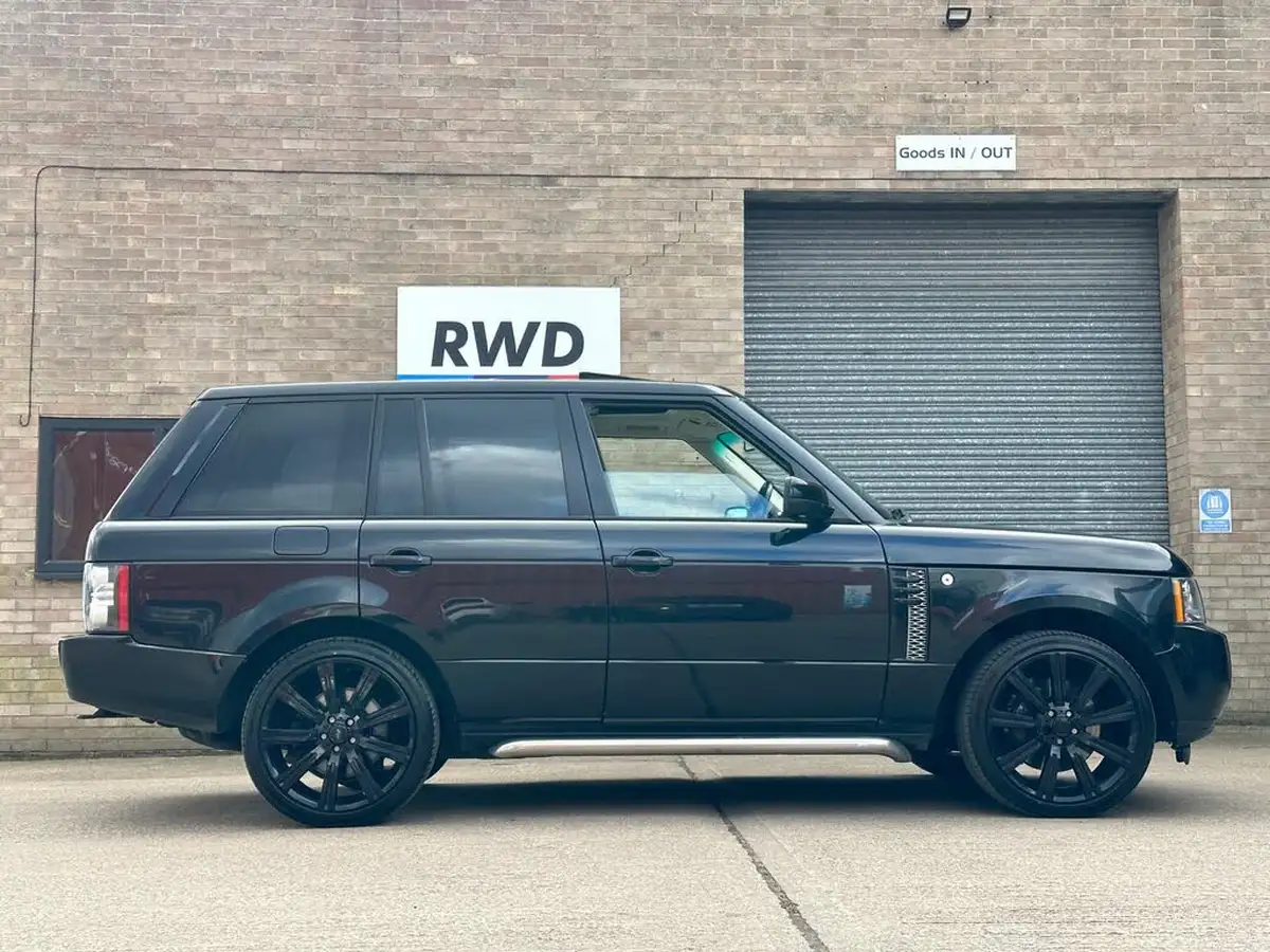 2011-land-rover-range-rover-44td-vogue-big-2