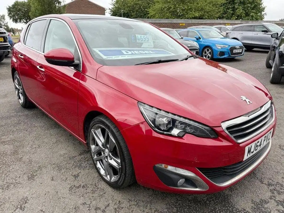 2014-peugeot-308-16td-feline-big-0