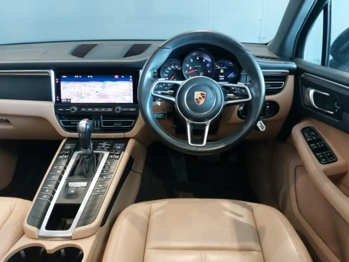 2020-porsche-macan-20-big-6