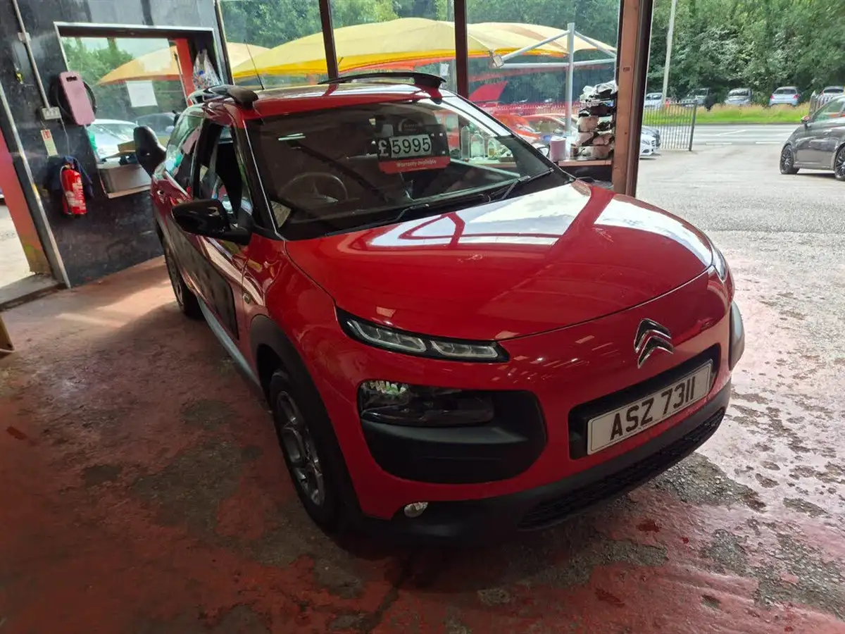 2017-citroen-c4-cactus-12-puretech-feel-82ps-big-2