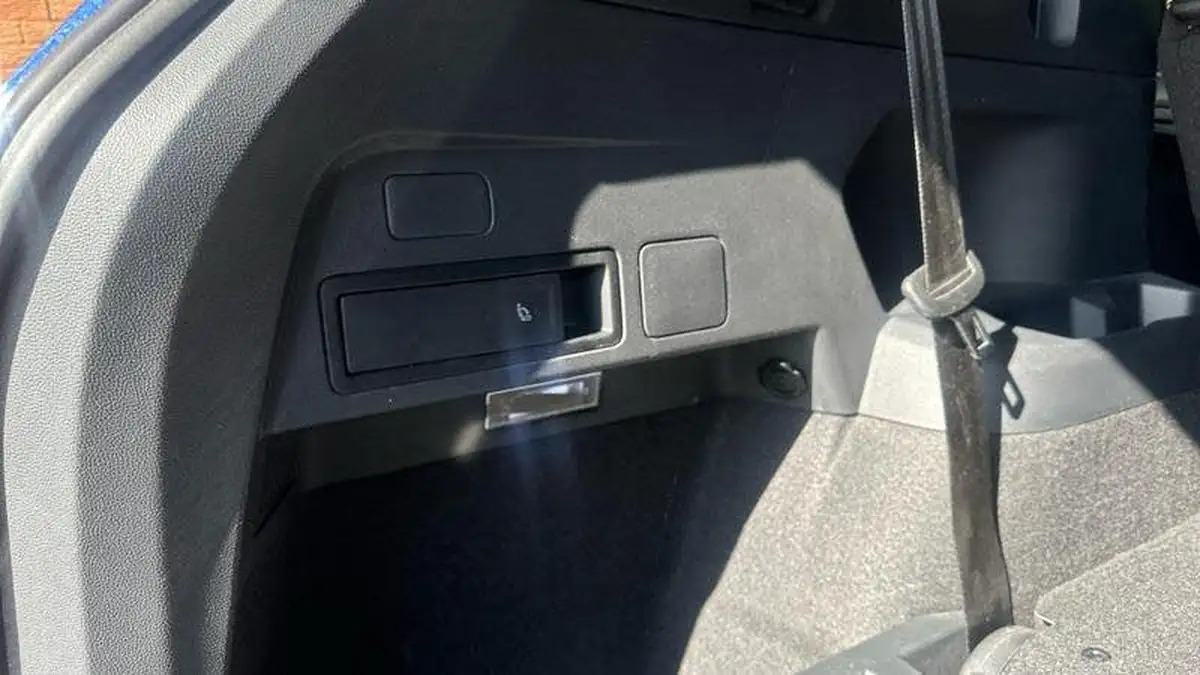 2021-volkswagen-tiguan-allspace-20-tsi-r-line-190ps-big-43