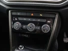2018-volkswagen-t-roc-10-tsi-design-small-37