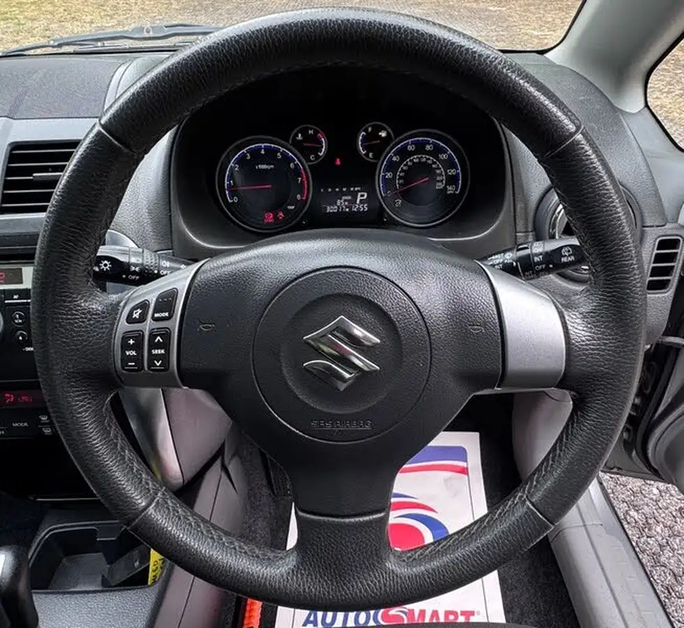 2010-suzuki-sx4-16-sz4-hatchback-5d-auto-big-19
