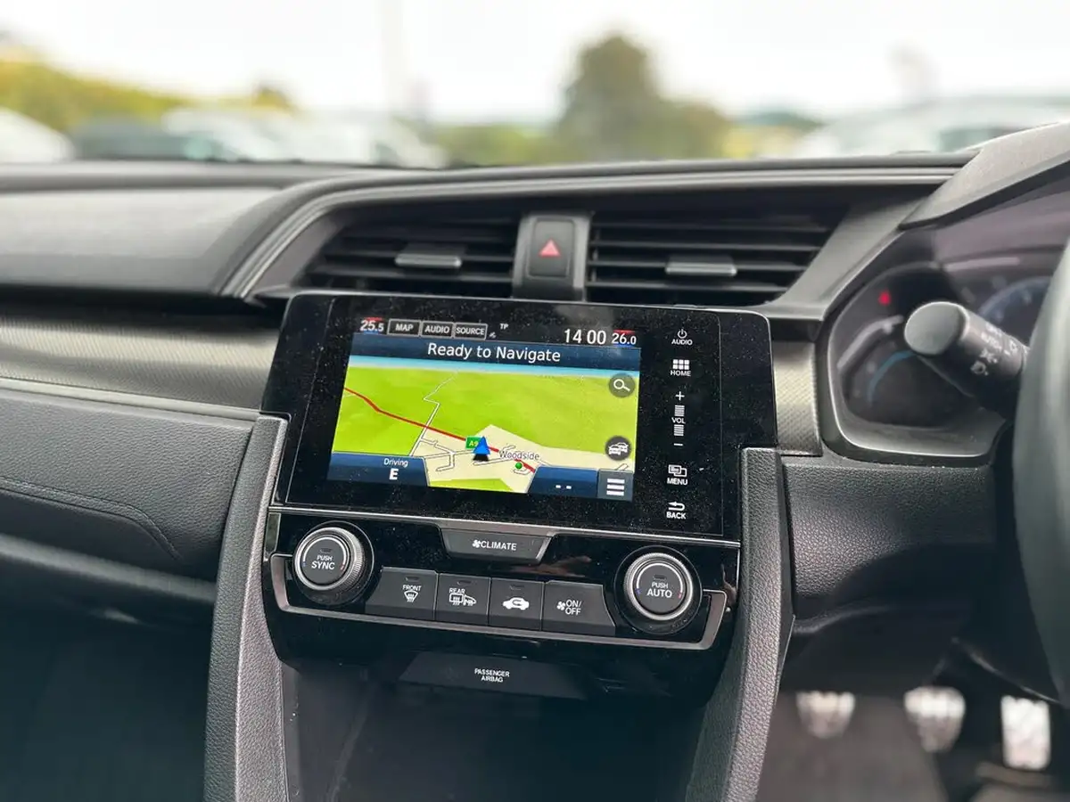 2019-honda-civic-10-vtec-turbo-sr-hatchback-5d-big-12