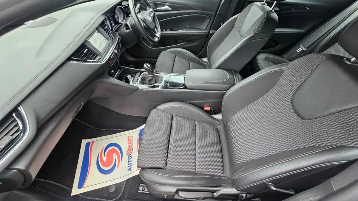 2019-vauxhall-insignia-grand-sport-15-turbo-sri-vx-line-nav-ss-big-40