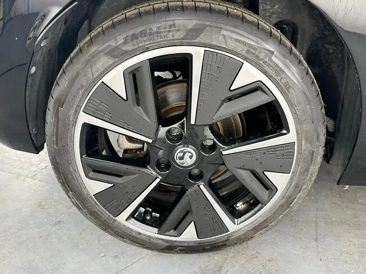 2022-vauxhall-corsa-e-sri-premium-big-31