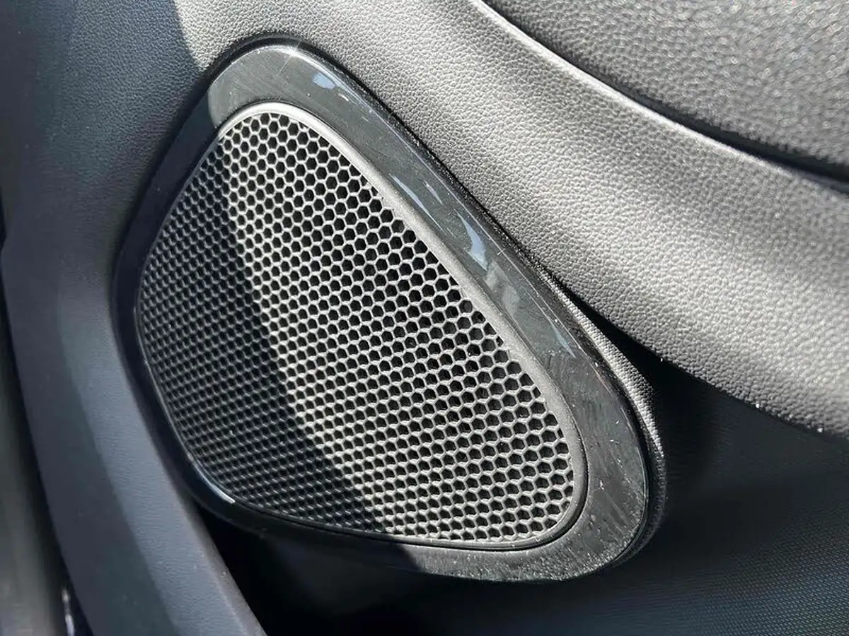 2020-renault-zoe-e-i-gt-line-rapid-charge-big-29