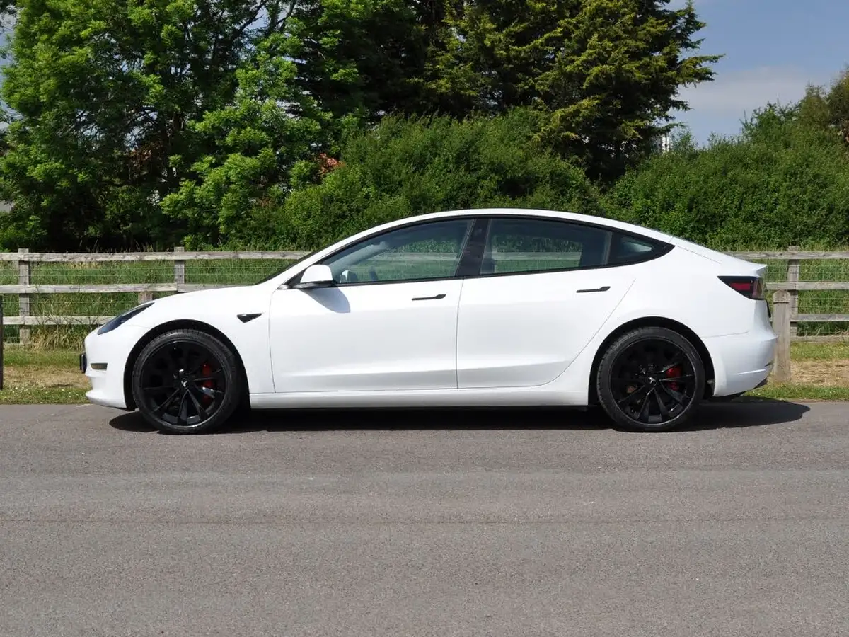 2021-tesla-model-3-e-standard-plus-big-28