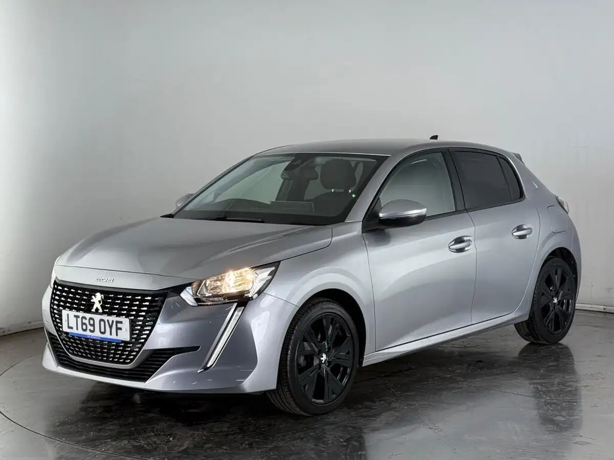 2020-peugeot-208-12-puretech-allure-100bhp-big-3