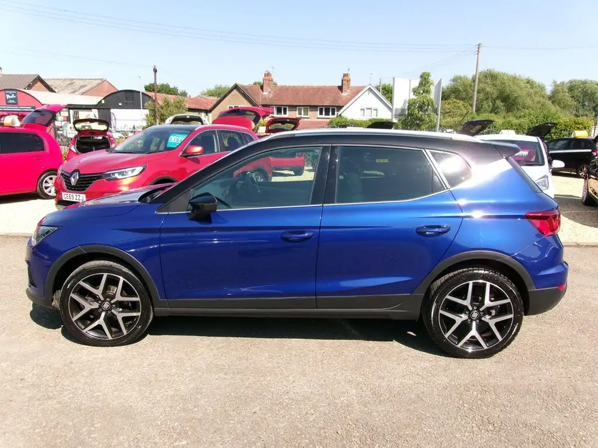 2019-seat-arona-15-tsi-evo-fr-sport-ss-big-4