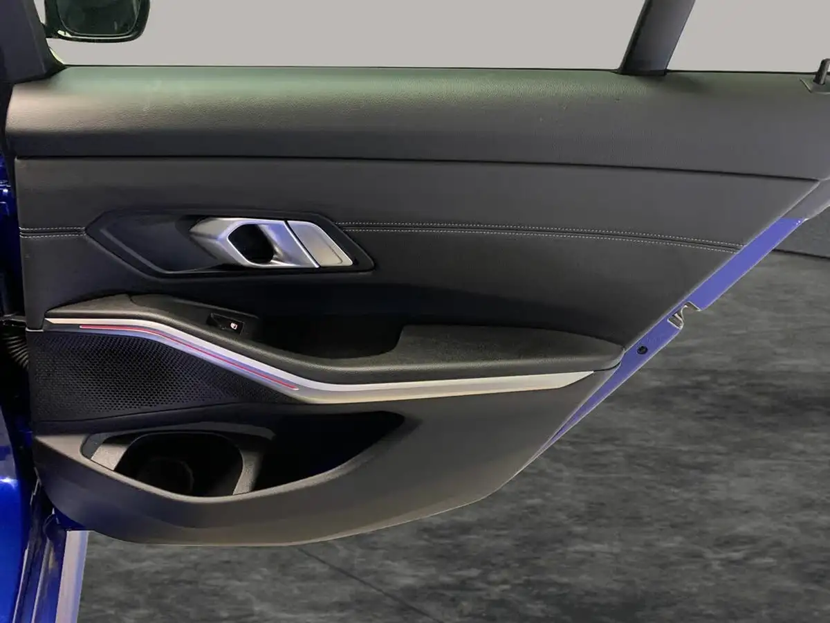 2021-bmw-3-series-big-37