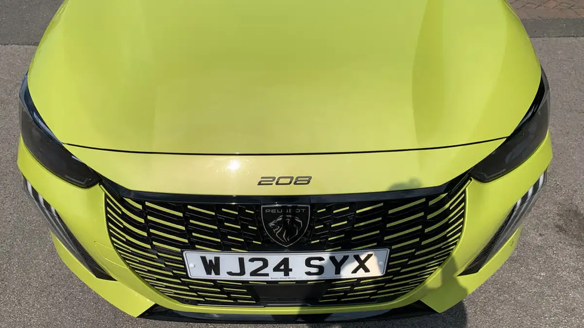 2024-peugeot-208-12-puretech-gt-136ps-hybrid-e-dsc6-big-38
